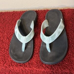 Olukai Ohana Blue Pineapple Print Thong Sandals Size 9